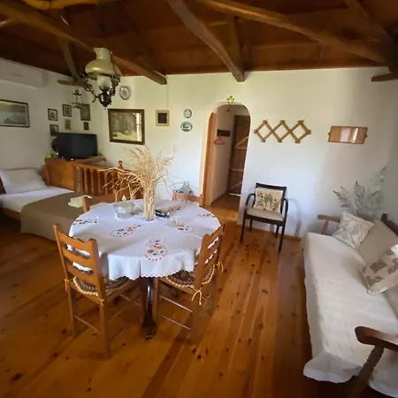 Mili's With Magnificent View Holiday home *
